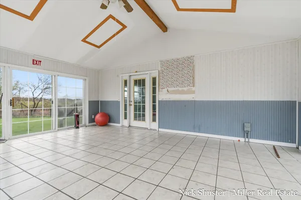 $284,900 | 5375 Lansing Road, Potterville, MI 48876