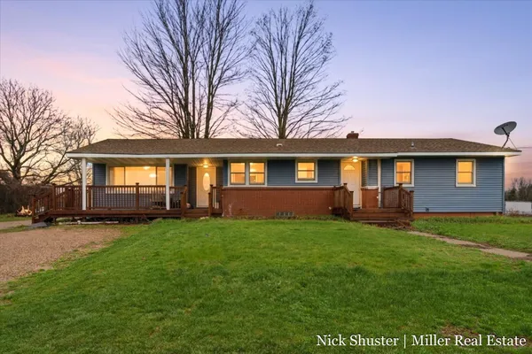 $284,900 | 5375 Lansing Road, Potterville, MI 48876