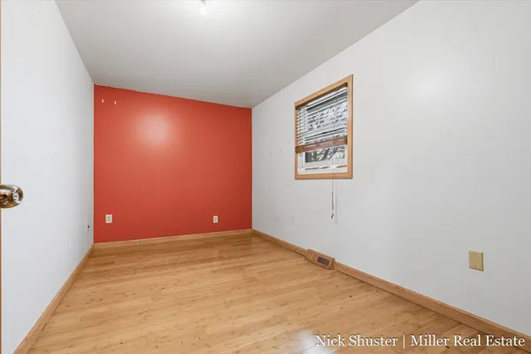 $284,900 | 5375 Lansing Road, Potterville, MI 48876