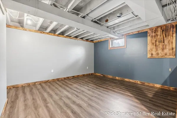 $284,900 | 5375 Lansing Road, Potterville, MI 48876