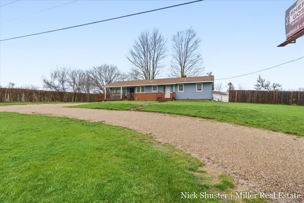 $284,900 | 5375 Lansing Road, Potterville, MI 48876