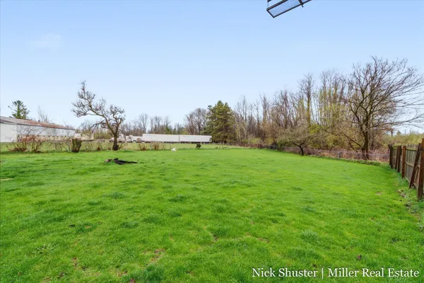 $284,900 | 5375 Lansing Road, Potterville, MI 48876