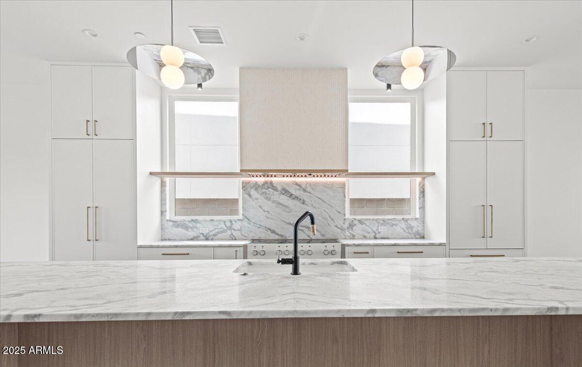 6918 East 2nd Street Scottsdale, AZ 85251 - Photo 4 of 38 07-6918 E 2nd St 07