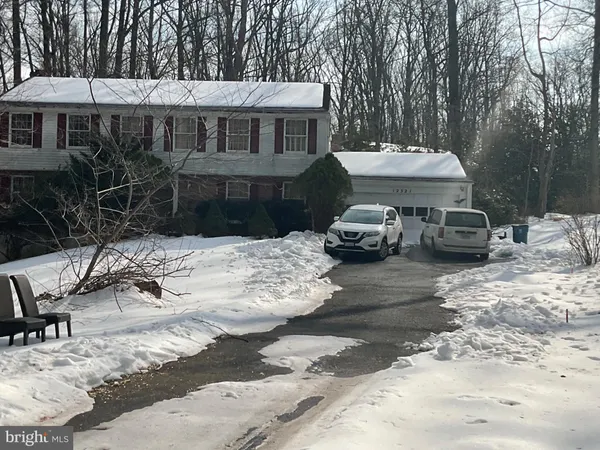 $910,000 | 12321 Folkstone Drive, Herndon, VA 20171