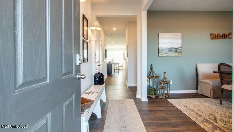 2213 Hyacinth Lane Hernando, MS 38632 - Photo 2 of 22 Salem Entry