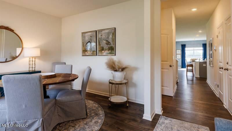 2213 Hyacinth Lane Hernando, MS 38632 - Photo 3 of 22 Entry and Dining Room