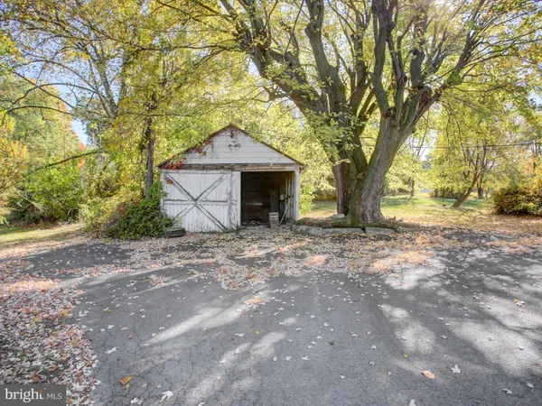 $294,900 | 13740 Lower Edgemont Road, Waynesboro, PA 17268