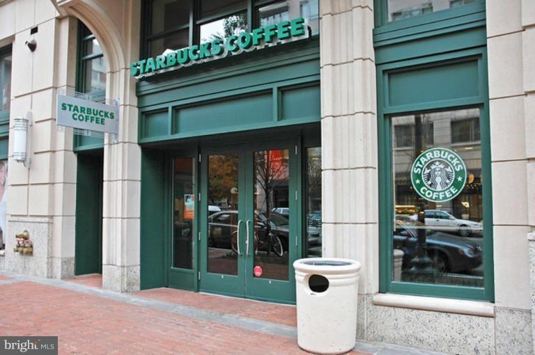 2425 L Street Northwest, Unit 635 Washington, DC 20037 - Photo 33 of 38 Starbucks