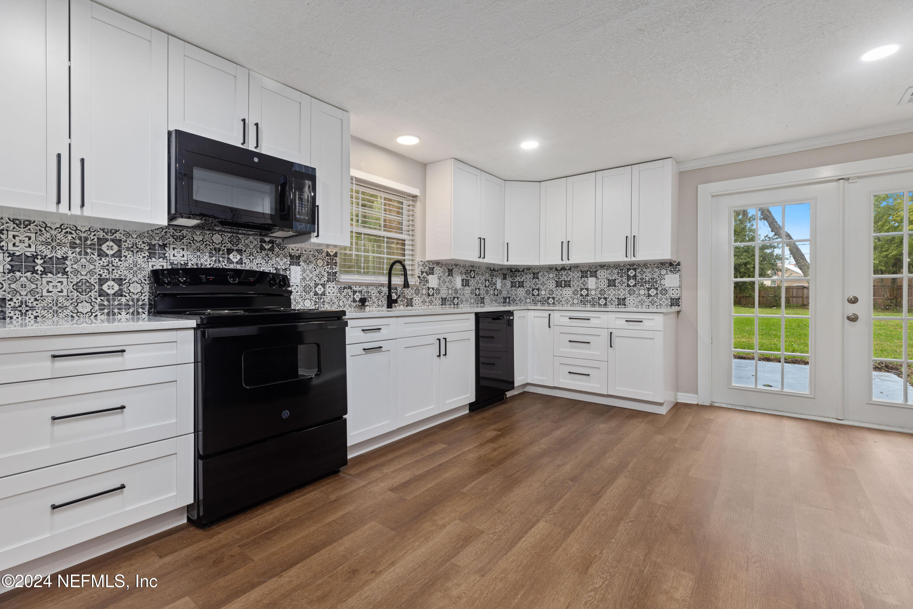 3032 Delor Drive Jacksonville, FL 32223 - Photo 9 of 25 006