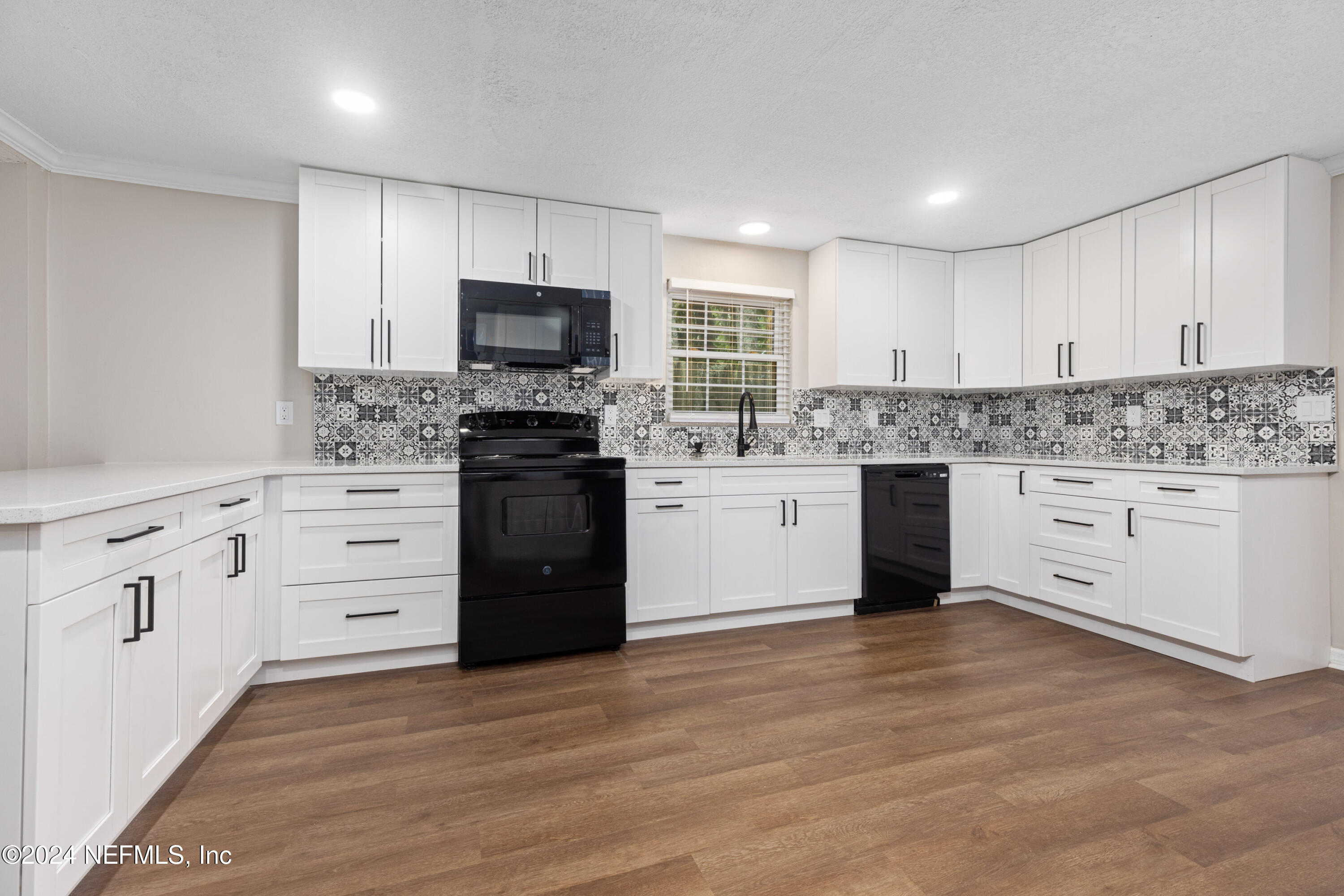 3032 Delor Drive Jacksonville, FL 32223 - Photo 10 of 25 008