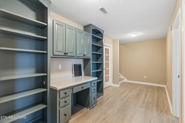 $2,400 | 501 Cimarron Circle, Loudon, TN 37774