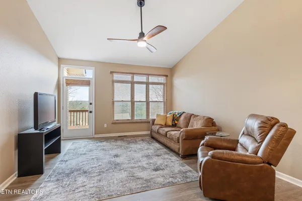 $2,400 | 501 Cimarron Circle, Loudon, TN 37774