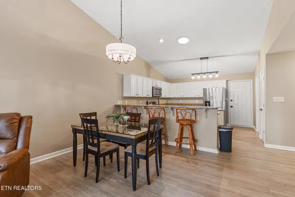 $2,400 | 501 Cimarron Circle, Loudon, TN 37774