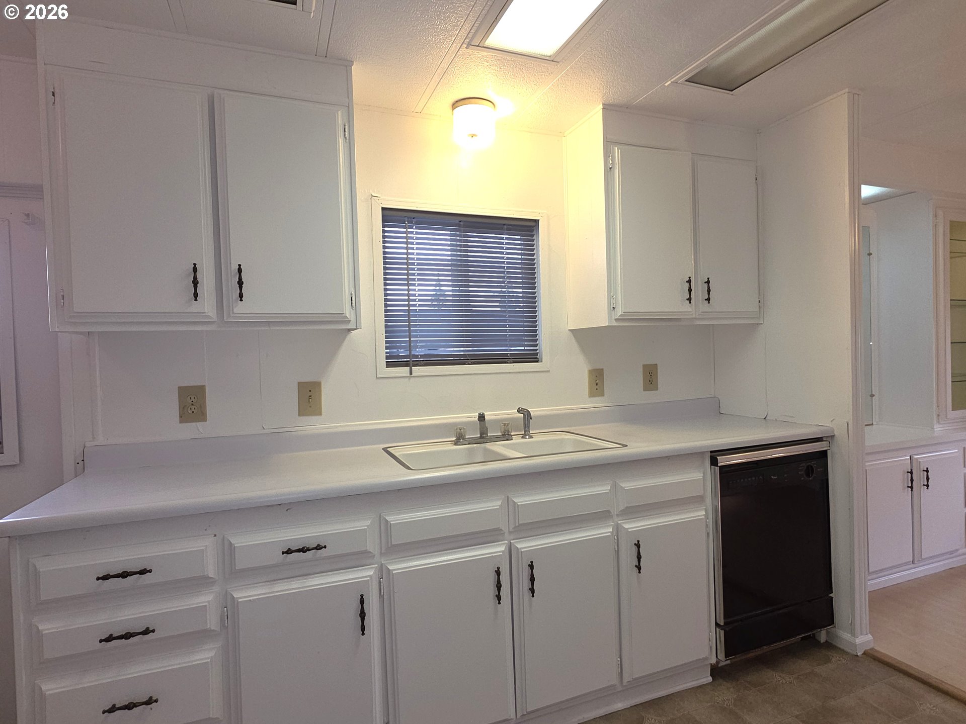 13045 Southeast Stark Street, Unit 112 Portland, OR 97233 - Photo 14 of 25