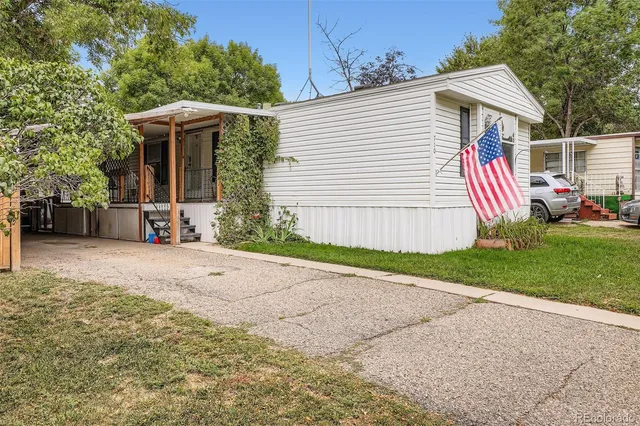 $199,900 | 710 East Cleveland Street, Lafayette, CO 80026