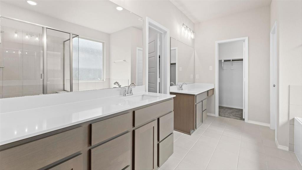 361 Deer Rdg Drive Aledo, TX 76008 - Photo 18 of 25 a bathroom with a double vanity sink mirror and double