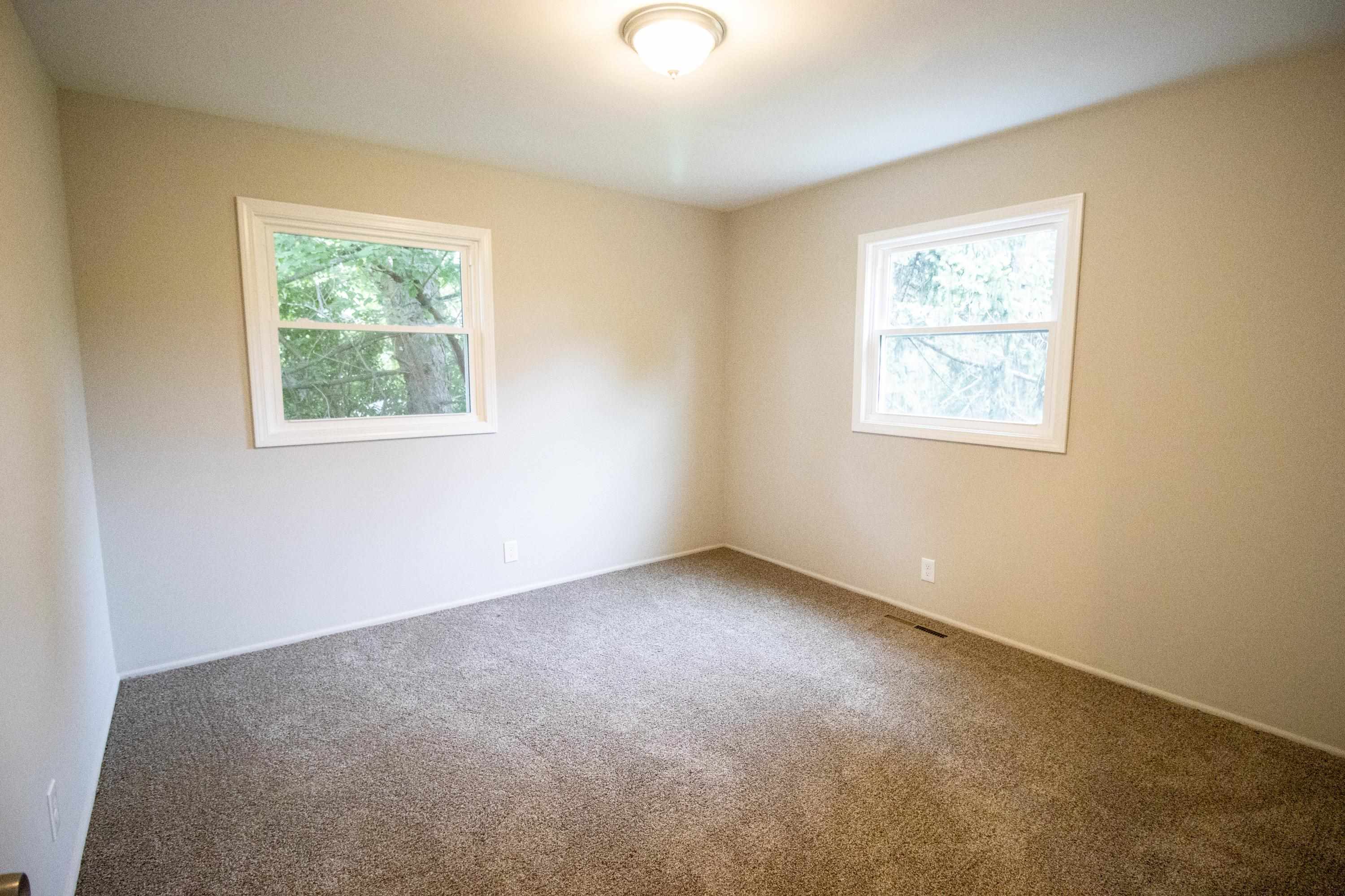 3397 Ridgecliffe Drive Flint, MI 48532 - Photo 17 of 27 50119703-16.JPG