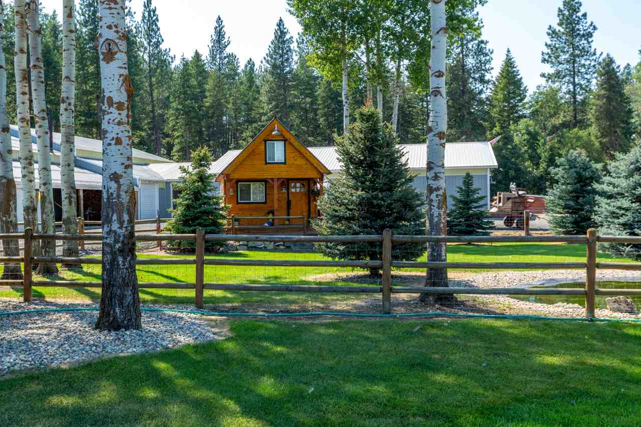 12406 East Blanchard Road Elk, WA 99009 - Photo 1 of 35