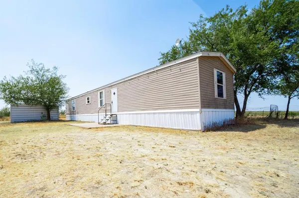 $1,450 | 11621 Annandale Road, Crowley, TX 76036