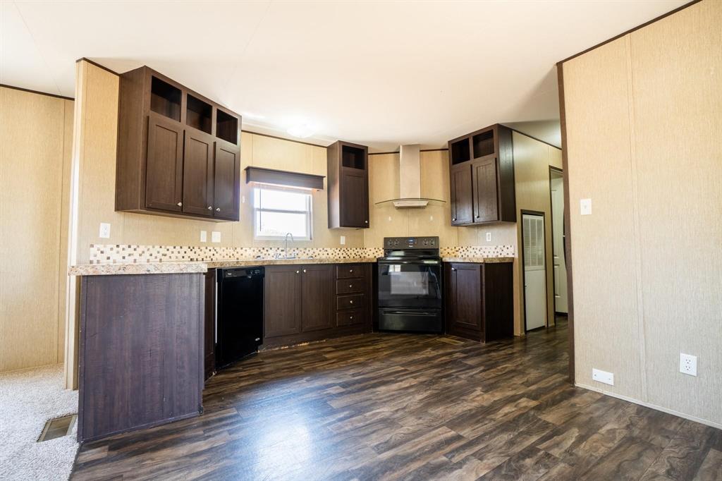 11621 Annandale Road Crowley, TX 76036 - Photo 5 of 15