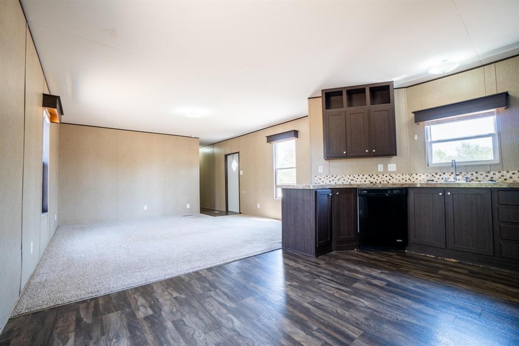 11621 Annandale Road Crowley, TX 76036 - Photo 6 of 15