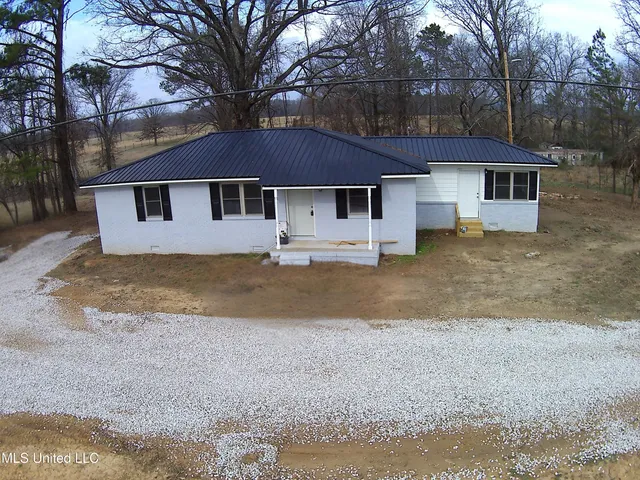 $165,000 | 3000 Marianna Road, Holly Springs, MS 38635