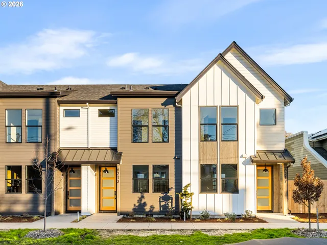 $379,900 | 6213 Northeast Stanton Street, Portland, OR 97213