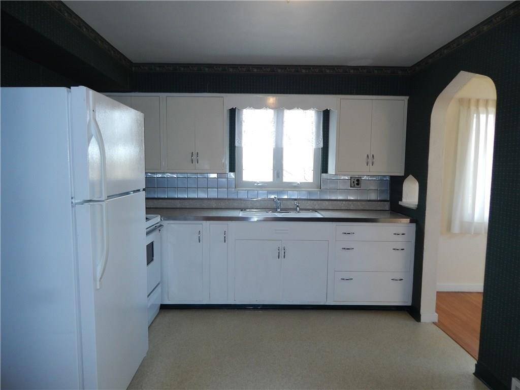 2009 Mohawk Road Upper St. Clair, PA 15241 - Photo 5 of 15 KITCHEN