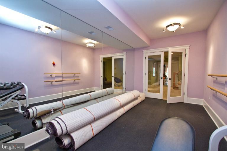 522 Kingsley Road Southwest Vienna, VA 22180 - Photo 22 of 30 Basement