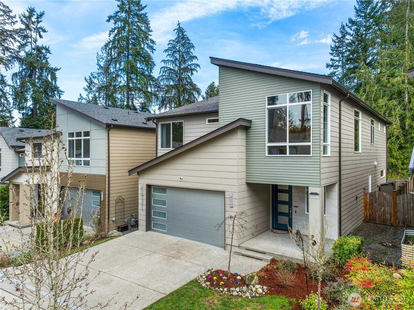 22213 17th Avenue West Bothell, WA 98021 - Photo 3 of 40