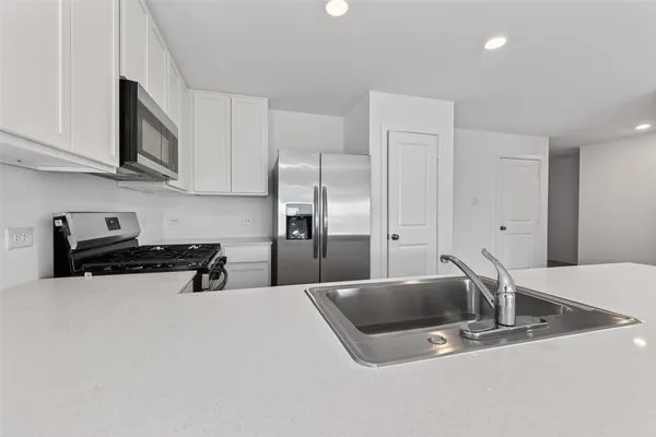 $2,275 | 3431 Brushy Marsh Drive, Richmond, TX 77406