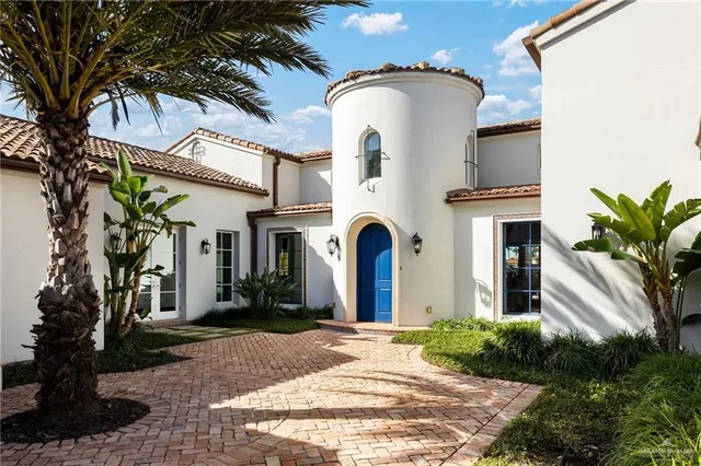 $1,980,000 | 8901 North 2nd Street, McAllen, TX 78504