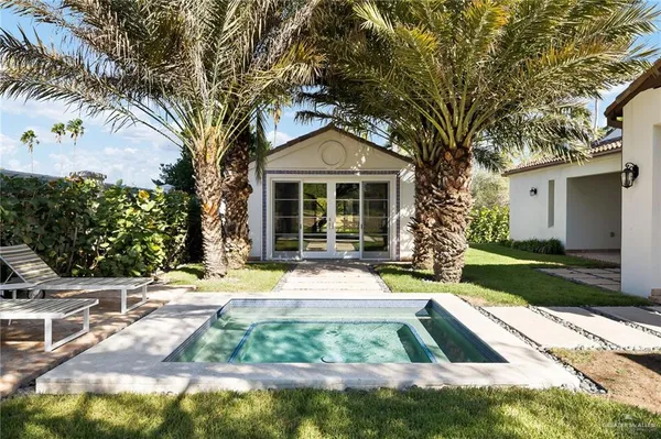 $1,800,000 | 8901 North 2nd Street, McAllen, TX 78504