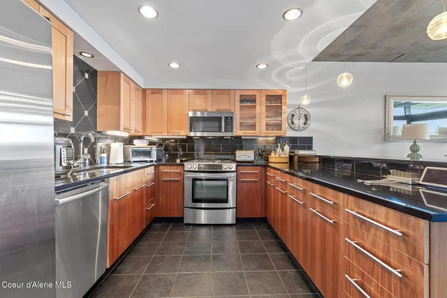 $769,000 | 1884 Bellerive Lane, Unit 313, Coeur D'Alene, ID 83814