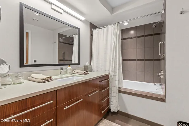 $769,000 | 1884 Bellerive Lane, Unit 313, Coeur D'Alene, ID 83814