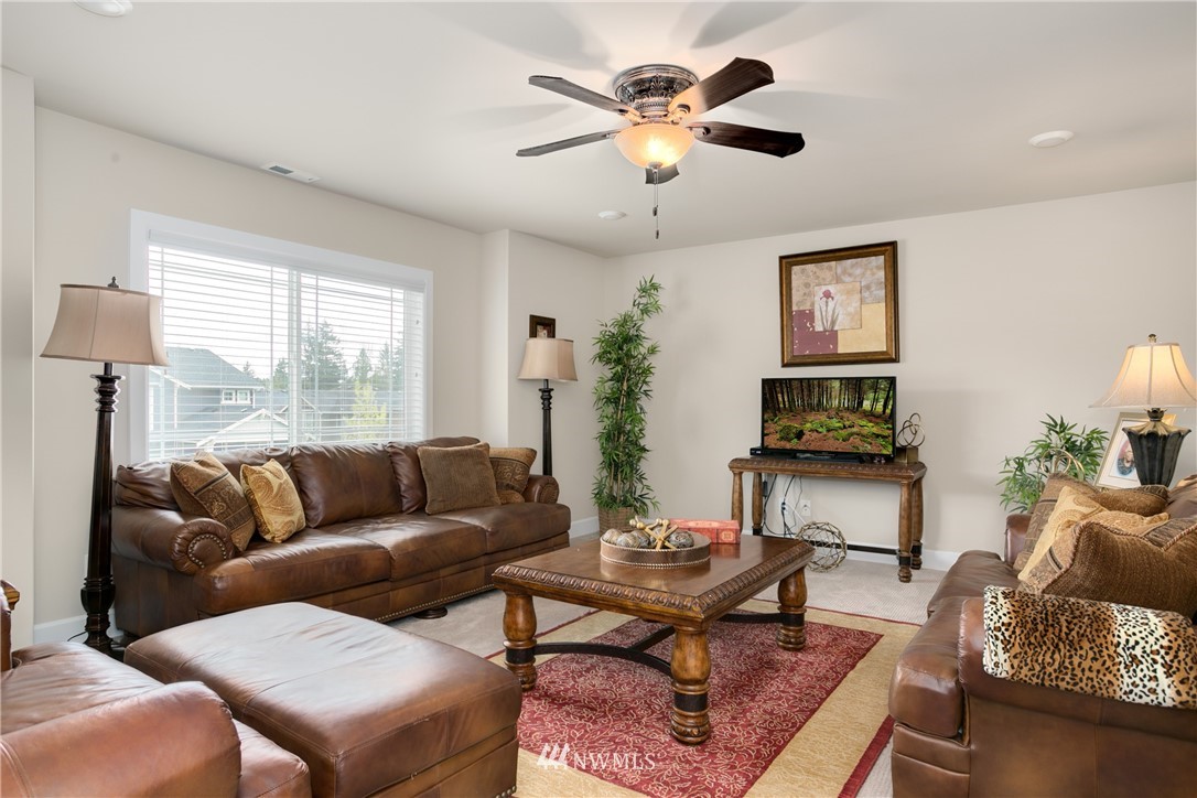 17024 32nd Avenue Southeast Bothell, WA 98012 - Photo 15 of 25 Gallery Image 15
