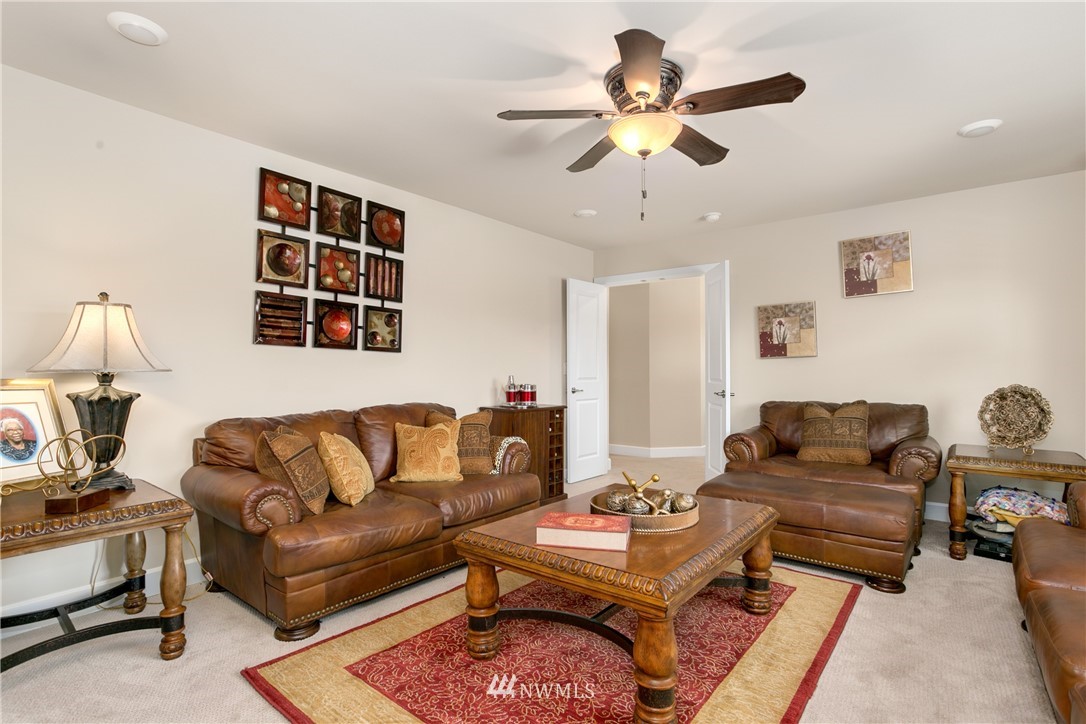 17024 32nd Avenue Southeast Bothell, WA 98012 - Photo 16 of 25 Gallery Image 16