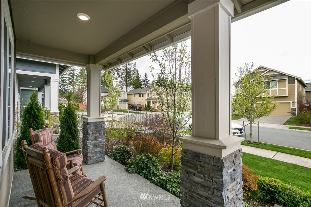 17024 32nd Avenue Southeast Bothell, WA 98012 - Photo 4 of 25 Gallery Image 4