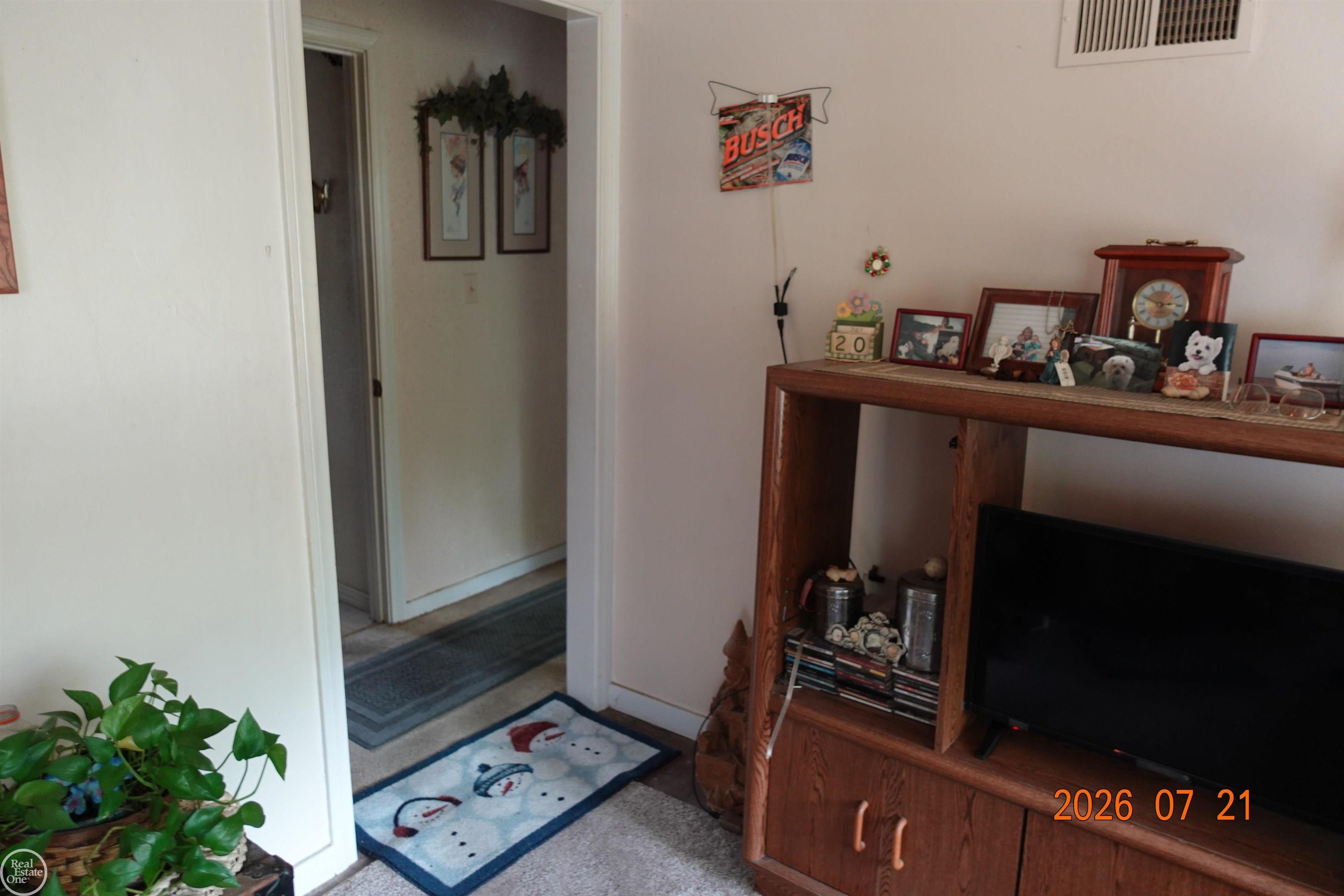 603 Ridge Road Bay City, MI 48708 - Photo 6 of 28