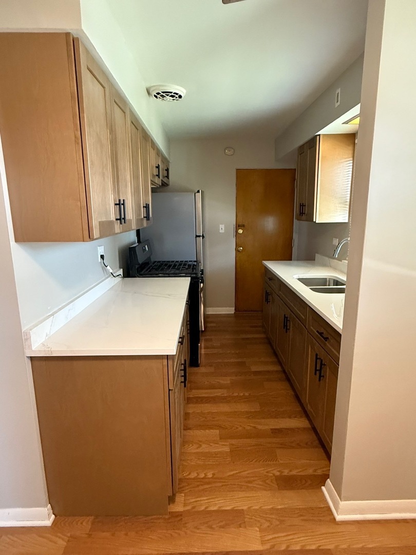 7918 45th Street, Unit W1 Lyons, IL 60534 - Photo 3 of 11