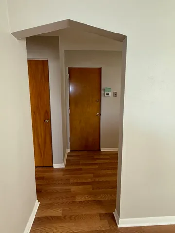 $1,295 | 7918 45th Street, Unit W1, Lyons, IL 60534