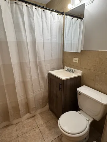 $1,295 | 7918 45th Street, Unit W1, Lyons, IL 60534