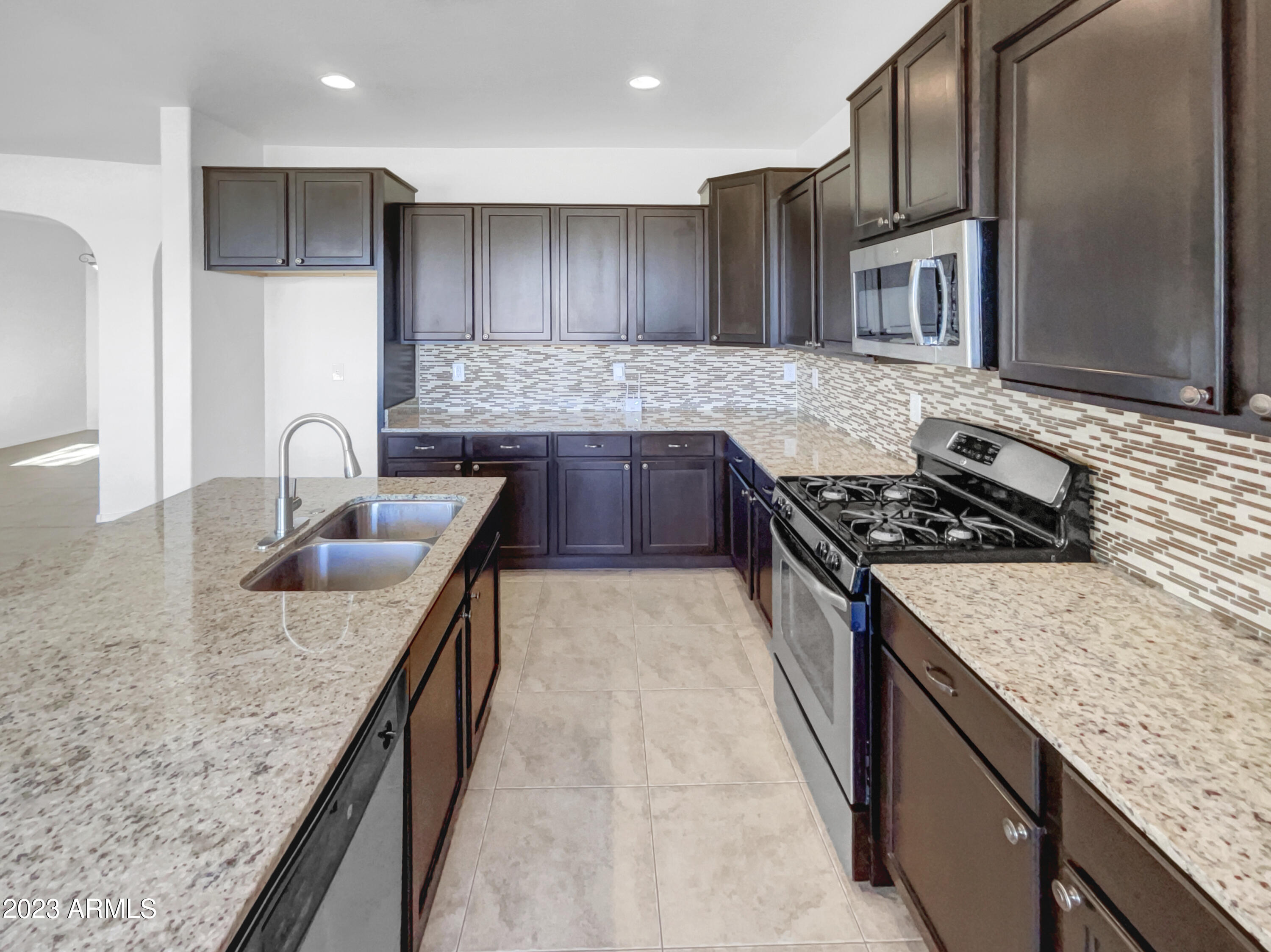 2436 West Hayduk Road Phoenix, AZ 85041 - Photo 15 of 39 listing_11