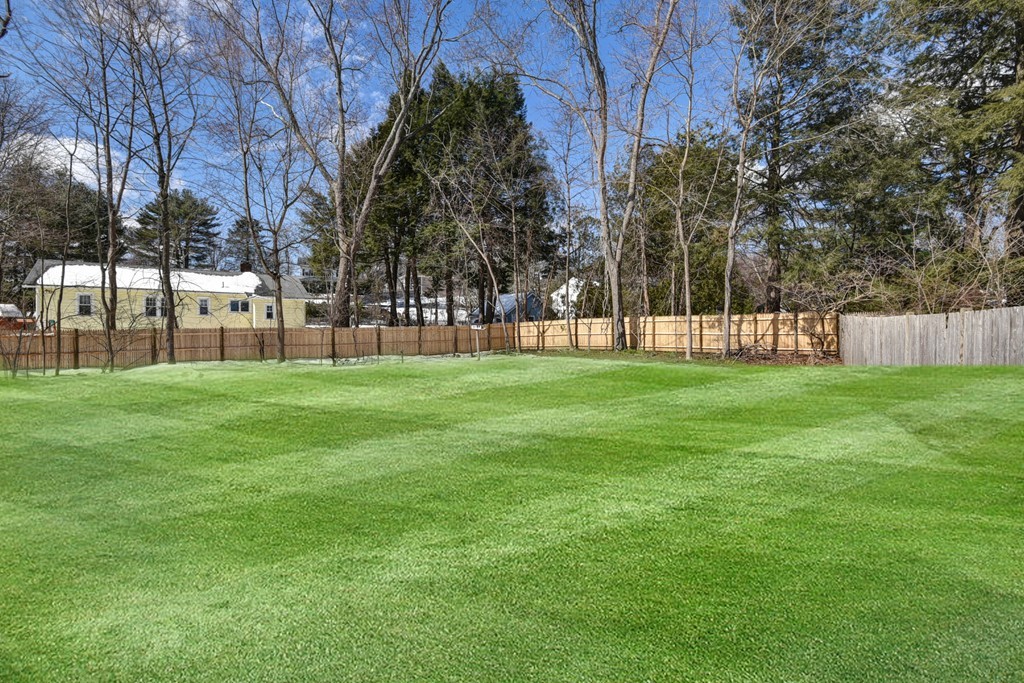 39 Mallard Road Needham, MA 02492 - Photo 4 of 26