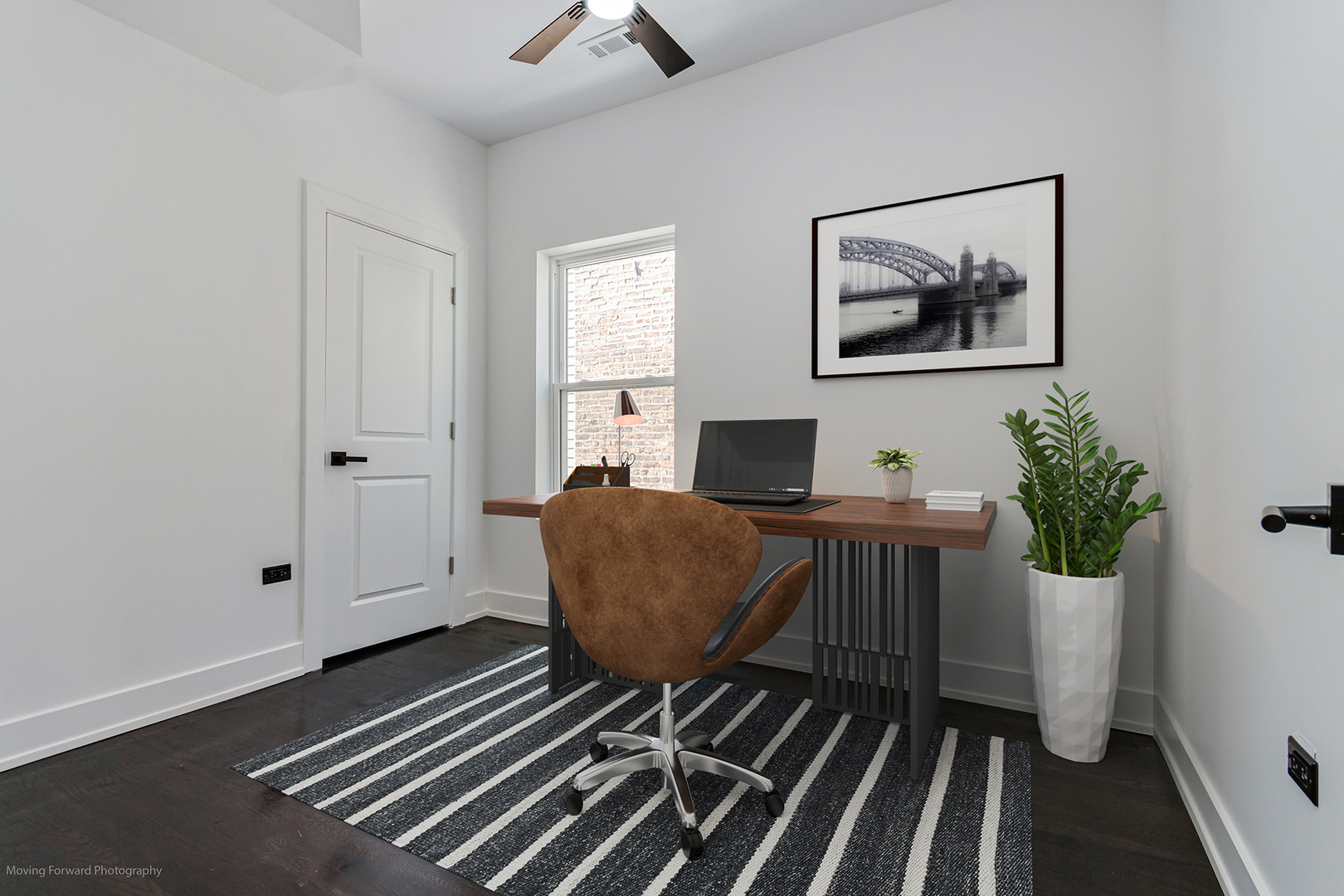 4941 West Iowa Street Chicago, IL 60651 - Photo 34 of 44 a workspace with furniture and window