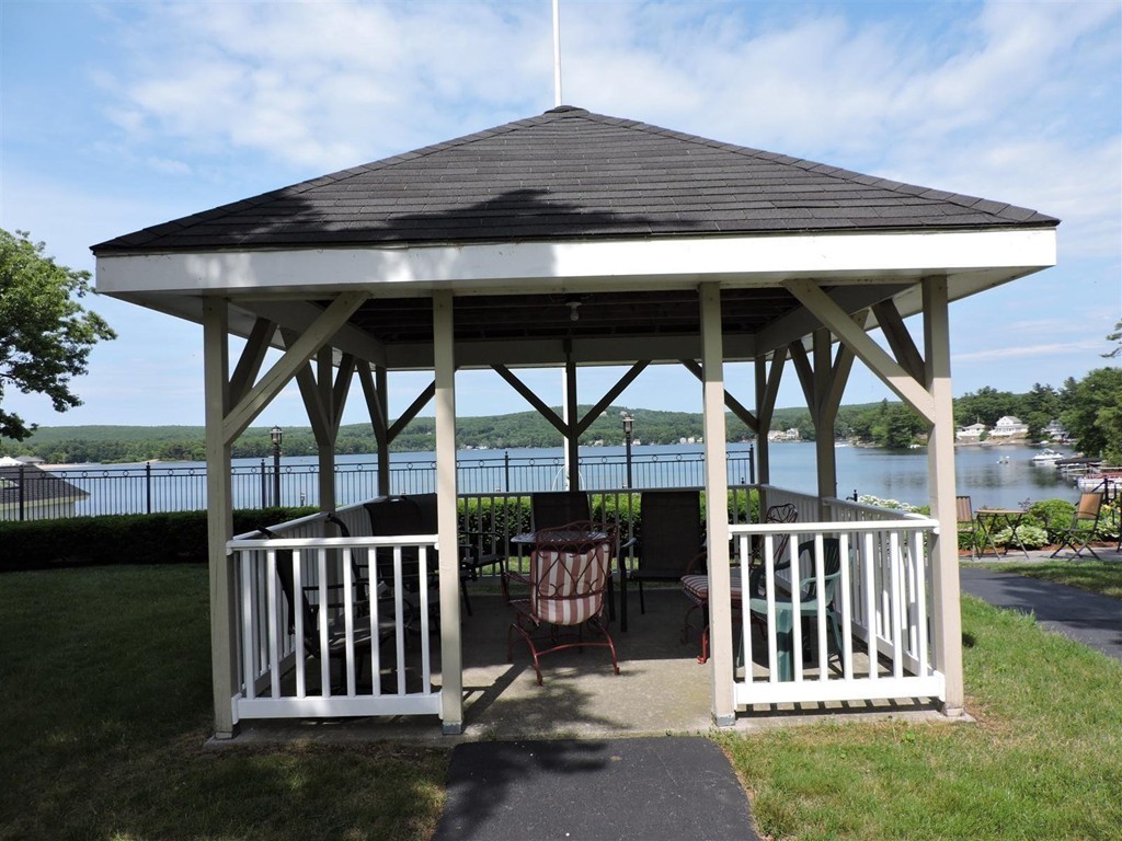 207 Beacon Park Road, Unit 207 Webster, MA 01570 - Photo 8 of 42 Gallery Image 8