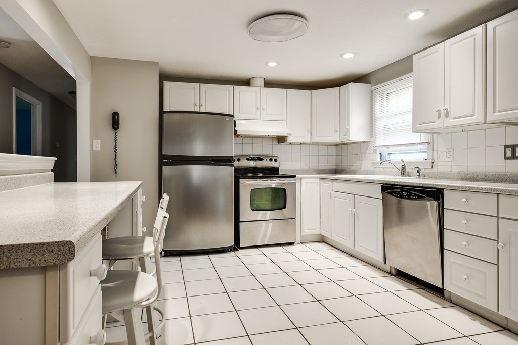 28 Westgate Road Framingham, MA 01701 - Photo 8 of 14 Gallery Image 8