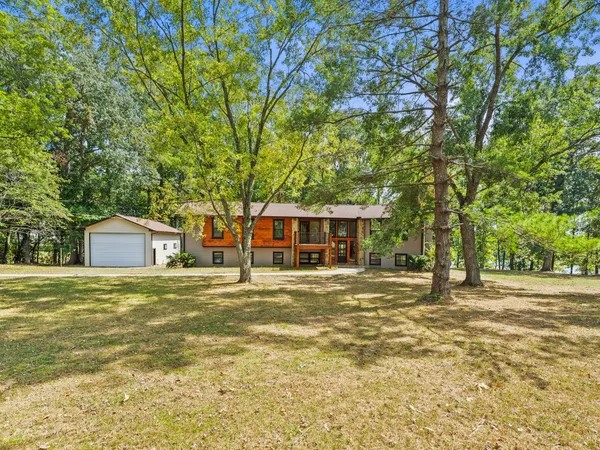$999,999 | 407 Flower Ln Drive, Estill Springs, TN 37330