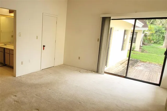 $189,900 | 4108 Carriage Way, Unit 6, Sarasota, FL 34241