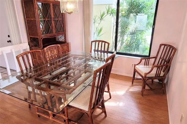 $189,900 | 4108 Carriage Way, Unit 6, Sarasota, FL 34241